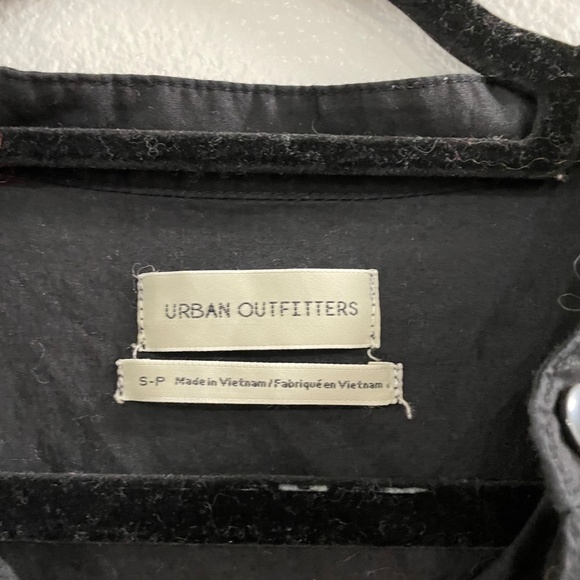 Urban Outfitters black raw hem button down dress - Picture 6 of 7